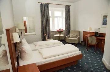 Otel Schonberger Hof 3*