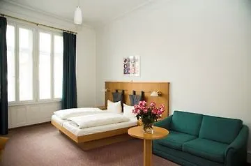 Schonberger Hof Otel Heidelberg