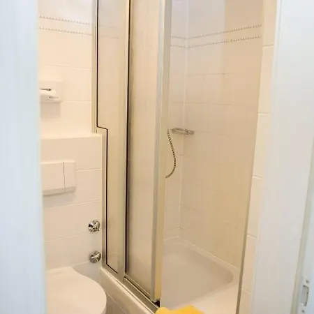 Schonberger Hof 3*