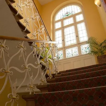 Schonberger Hof Otel Heidelberg